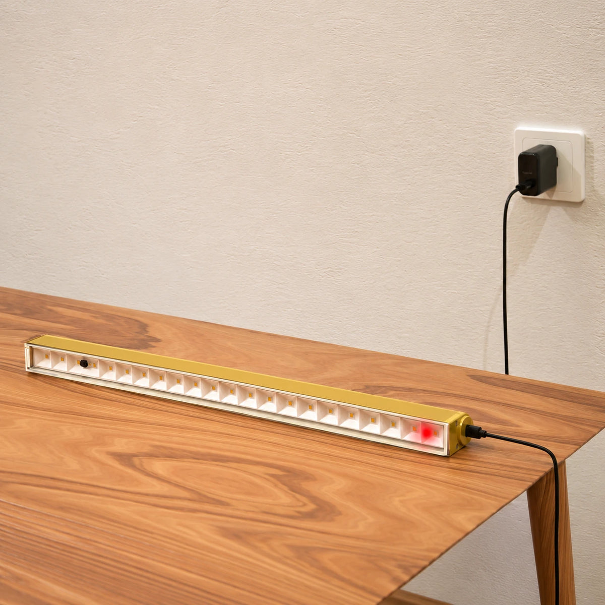 FrameGlow Frame-Mount Picture Light