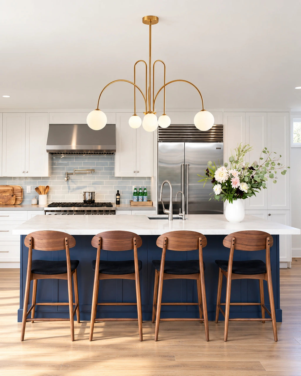 Avelora Sputnik Chandelier