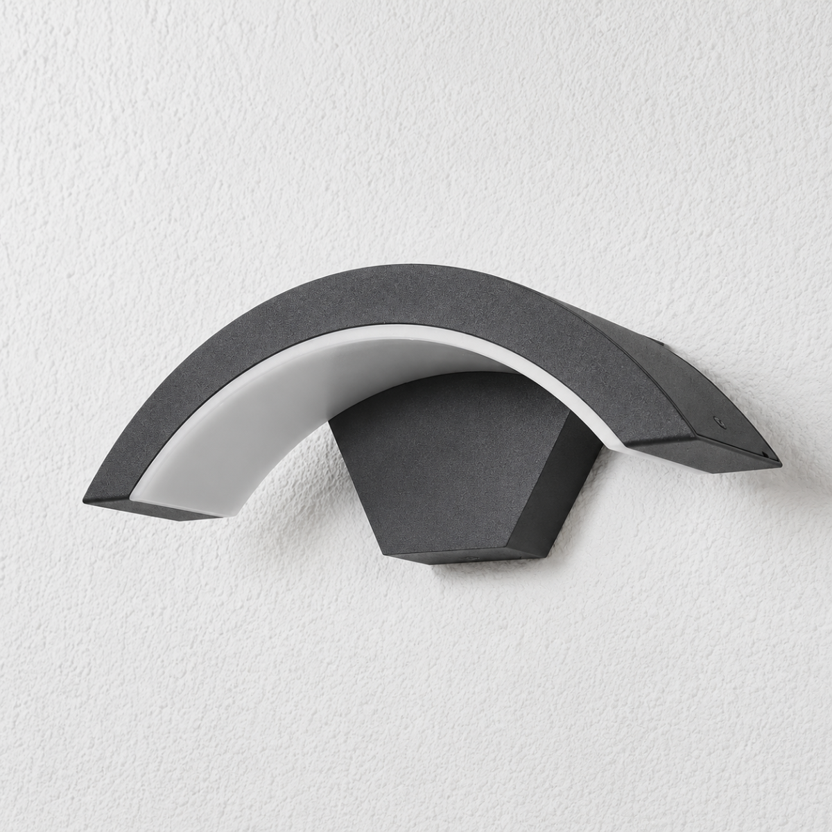 Outdoor LED Wall Light 18W IP65 Waterproof Aluminum Arc Lamp